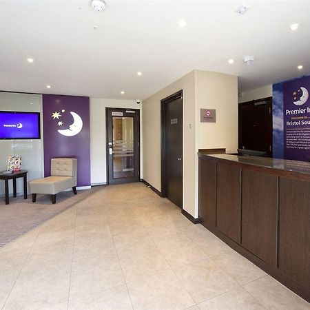 Premier Inn Bristol South ภายนอก รูปภาพ