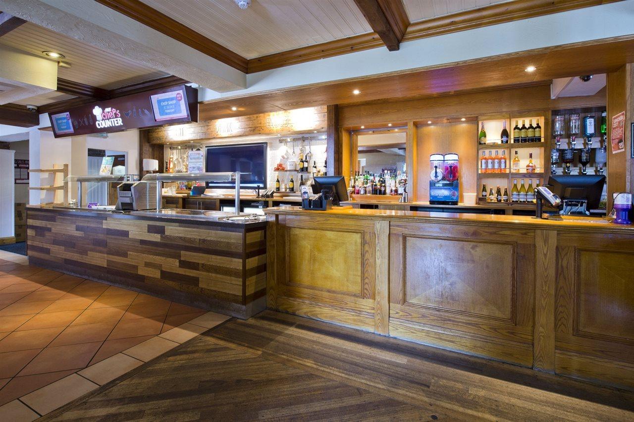 Premier Inn Bristol South ภายนอก รูปภาพ